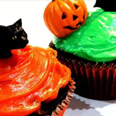 Spooky DIY Halloween Cupcakes - Safari Ltd®