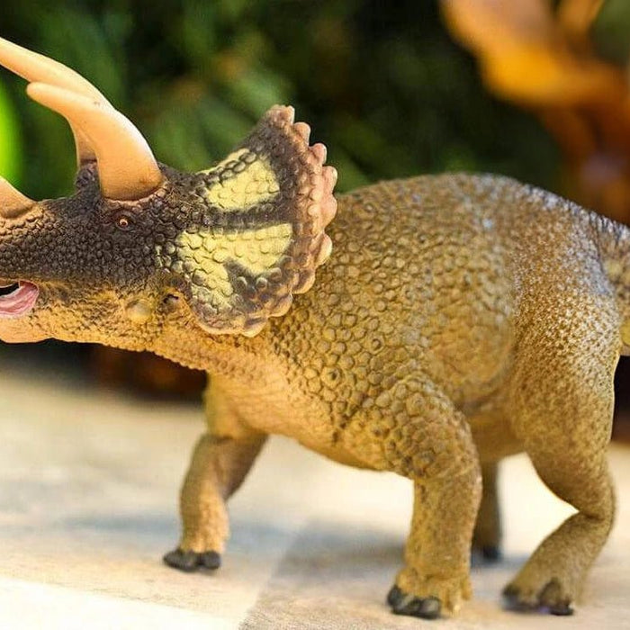 Discover the Top 10 Dinosaur Toys for Kids: A Prehistoric Adventure! - Safari Ltd®