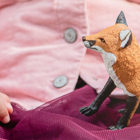 Toys That Encourage Imagination - Safari Ltd®