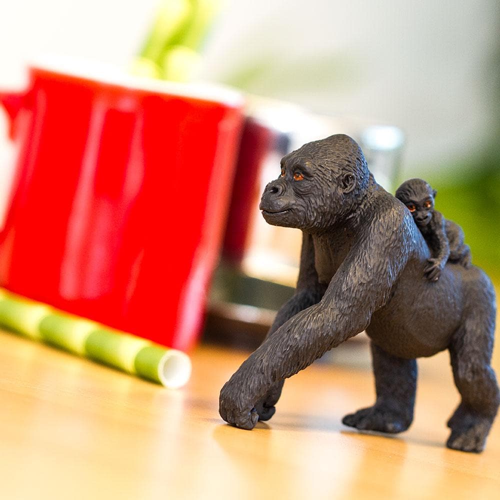 Lowland Gorilla with Baby Toy | Wildlife Animal Toys | Safari Ltd®