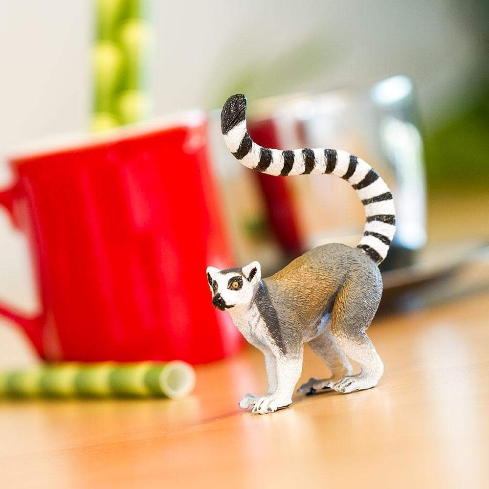 Ring-tailed Lemur Toy | Wildlife Animal Toys | Safari Ltd®