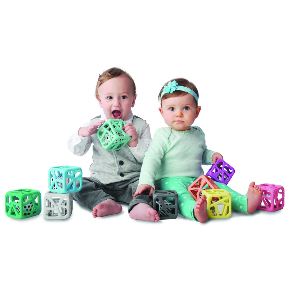 Chew Cube Pink |  | Safari Ltd®