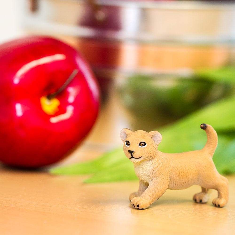Lion Cub Toy | Wildlife Animal Toys | Safari Ltd®