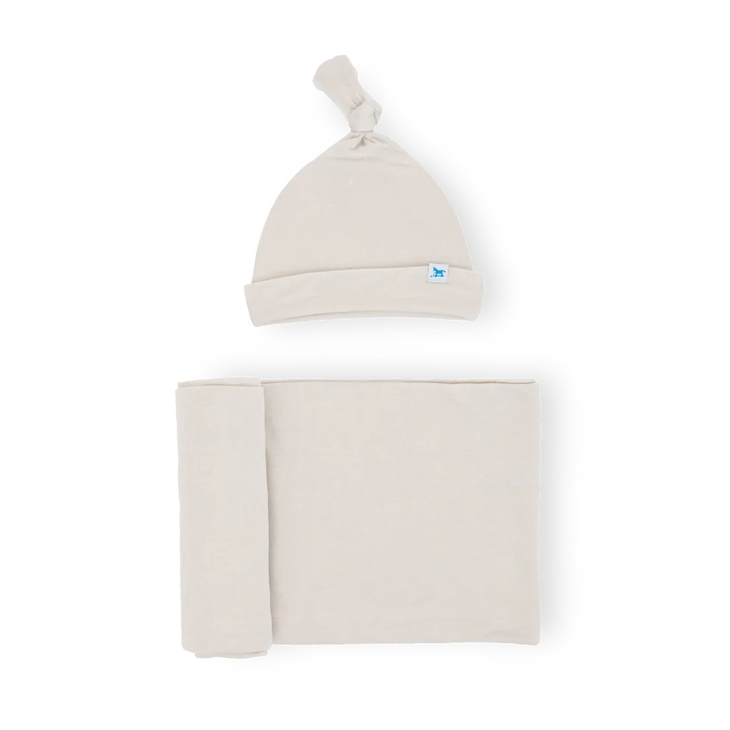 Pebble Stretch Knit Hat & Swaddle Set Safari Ltd®