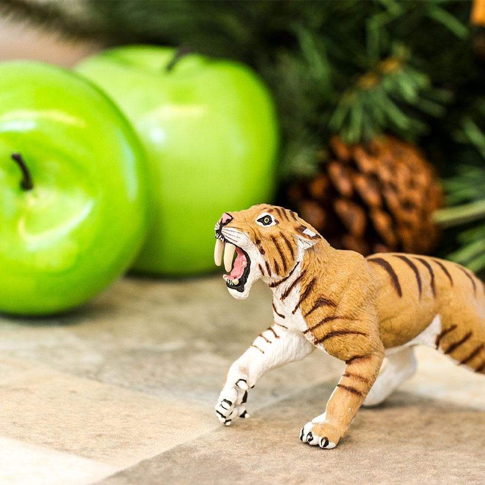 Smilodon Toy | Dinosaur Toys | Safari Ltd®