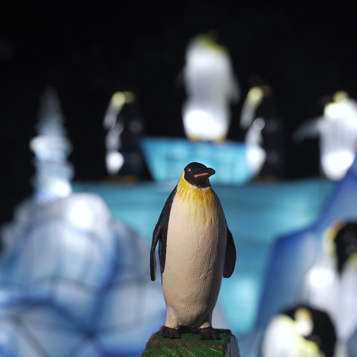 Emperor Penguin Toy | Sea Life | Safari Ltd®