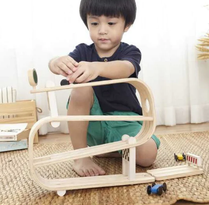 Plan Toys Ramp Racer | Educational Toys | Safari Ltd®