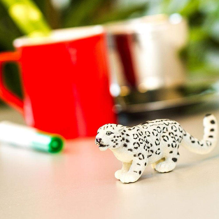 Snow Leopard Toy | Wildlife Animal Toys | Safari Ltd.