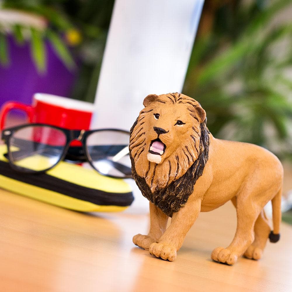 Lion Toy | Wildlife Animal Toys | Safari Ltd®