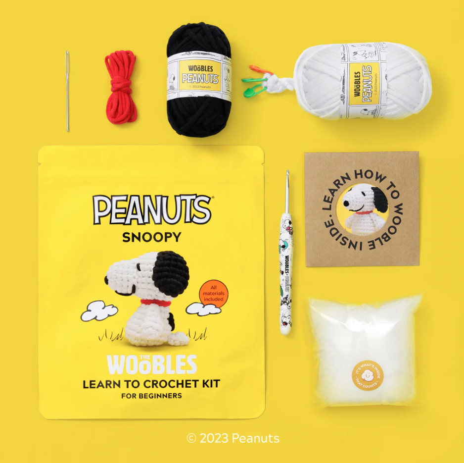 Snoopy - Woobles Beginner Crochet Amigurumi Kit