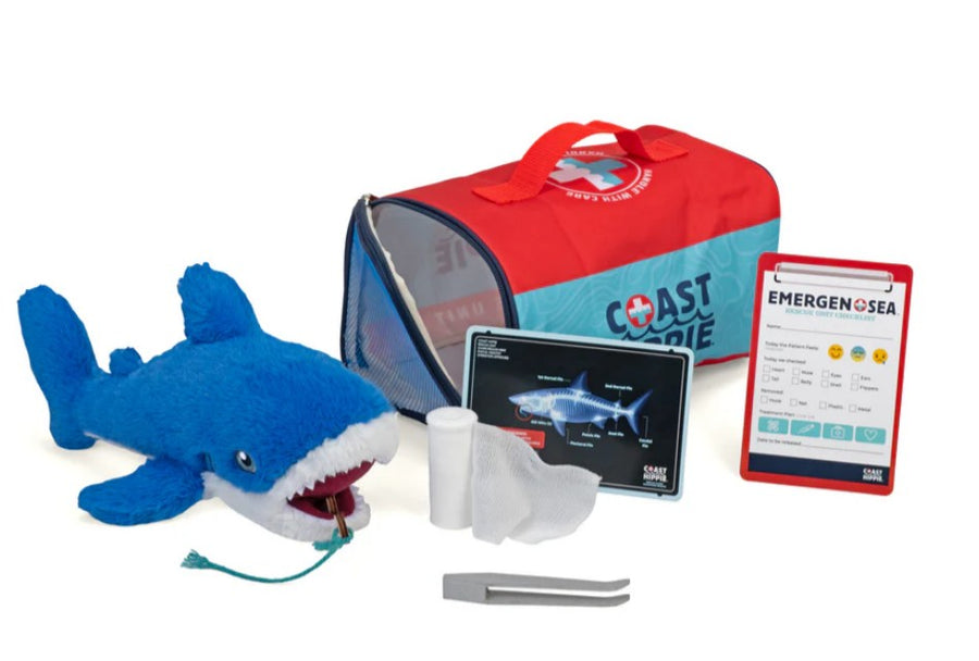 Coast Hippie Rescue Kit Shark |  | Safari Ltd®