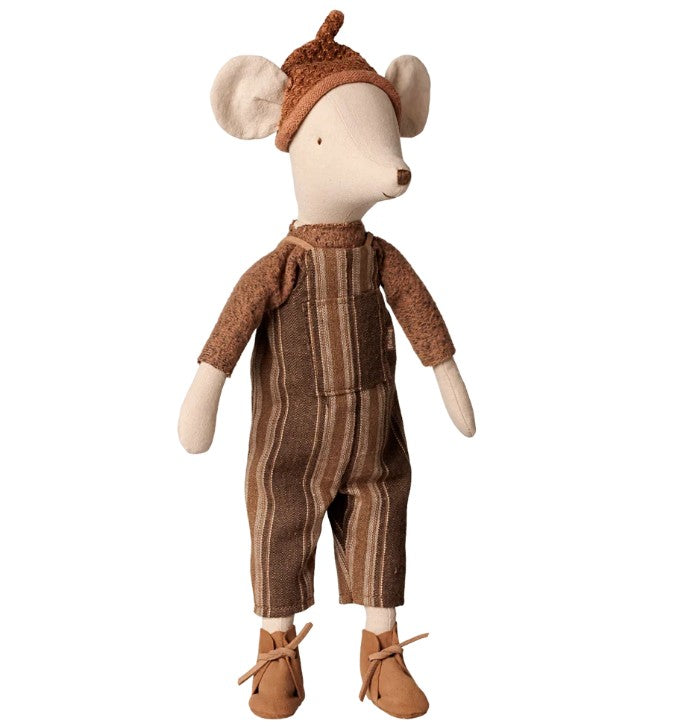 The Maileg Mouse, Medium – Overall and sweater by Maileg features a charming mouse dressed in cozy overalls and a sweater, standing upright against a white background—perfect for inspiring imaginative storytelling.