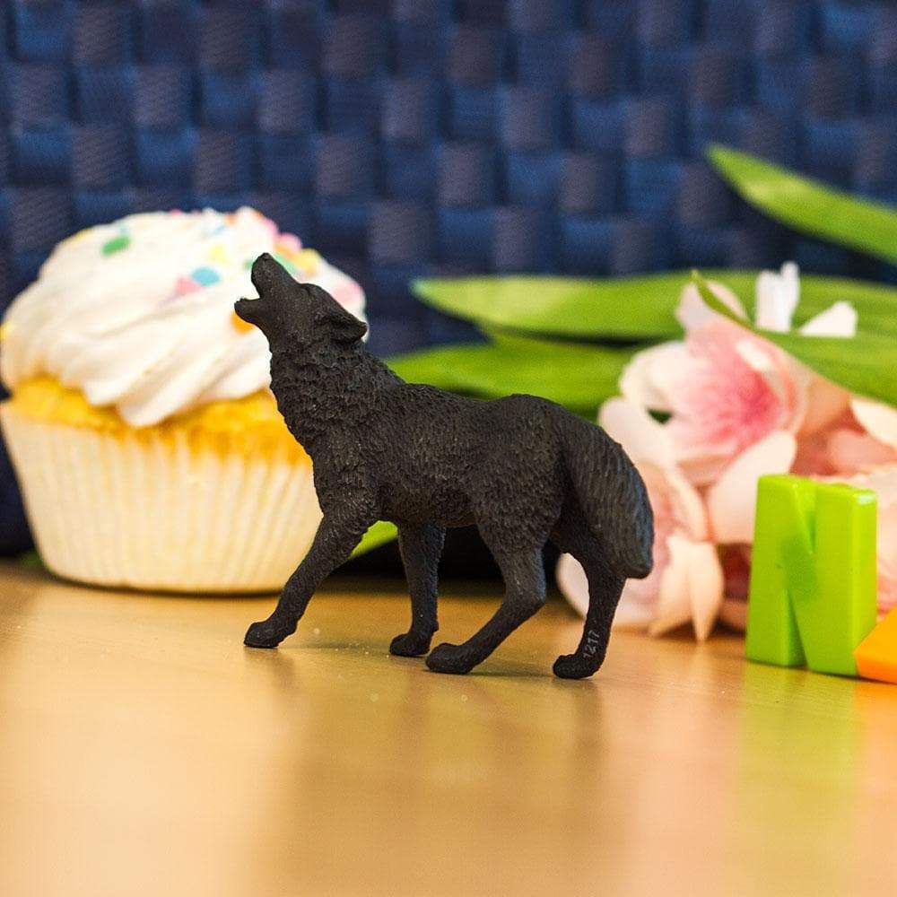 Black Wolf Figurine – Realistic Wildlife Toy | Safari Ltd