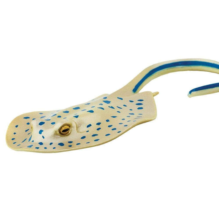 Blue Spotted Ray Toy | Incredible Creatures | Safari Ltd®