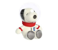 11" White Space Suit Snoopy |  | Safari Ltd®
