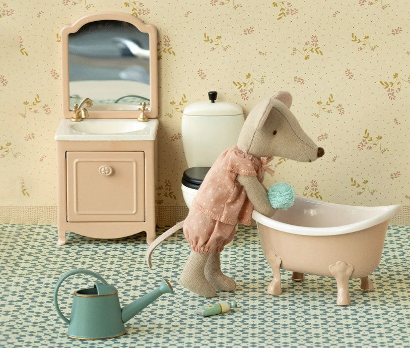 Maileg Big Sister Mouse In Matchbox | Safari Ltd®