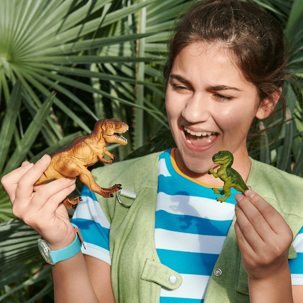 Tyrannosaurus Rex with Augmented Reality | Dinosaur Toys | Safari Ltd®