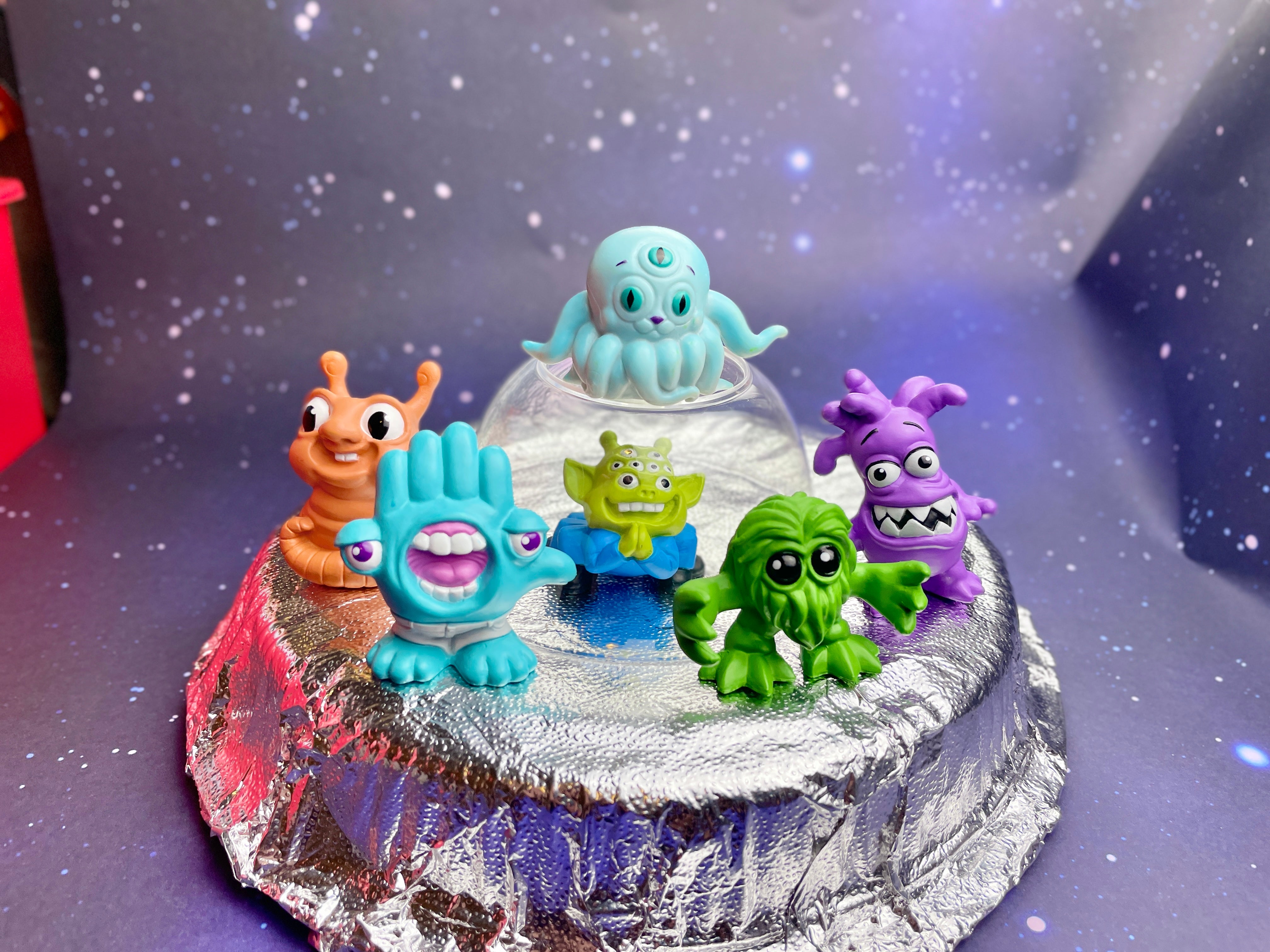 Fabulous Art アニマル・マスターズ Friendly Aliens Designer TOOB | Safari Ltd®