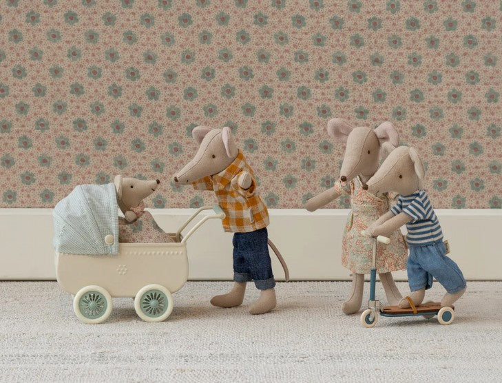 Maileg Dad Mouse by Maileg leads a charming dollhouse scene—he pushes a stroller as his fabric mouse family gathers, ready for storytelling adventures against patterned wallpaper.
