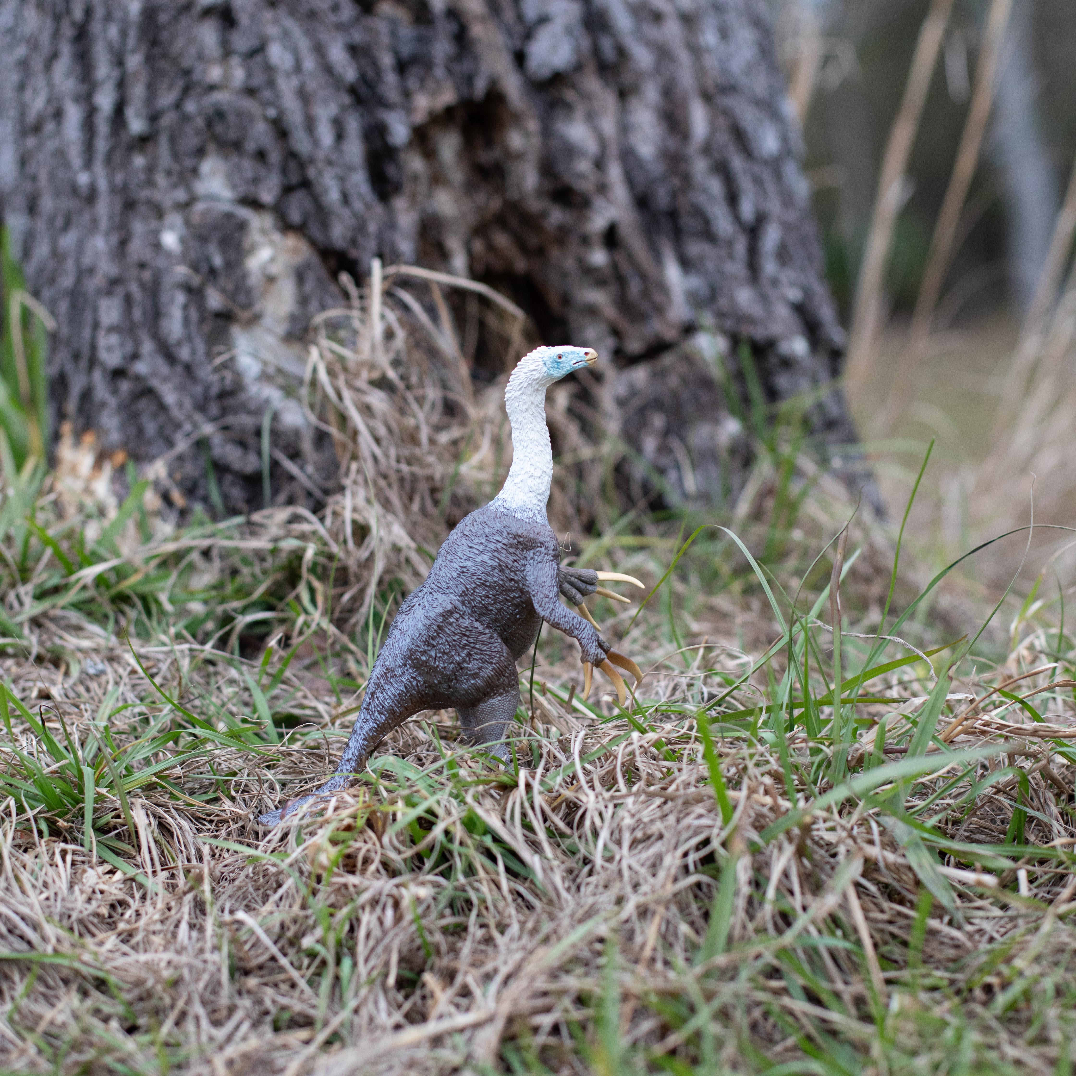Therizinosaurus Toy Dinosaur Figure | Safari Ltd® Therizinosaurus Toy Dinosaur Figure | Safari Ltd®