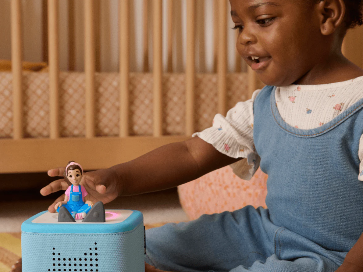 Toniebox 2 Starter Set with Miss Rachel Tonie and Sky Blue Toniebox 2 |  | Safari Ltd®