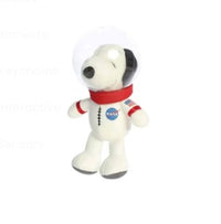 11" White Space Suit Snoopy |  | Safari Ltd®