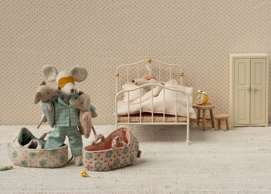 Maileg Baby Mouse In Carry Cot - Rose | Safari Ltd®