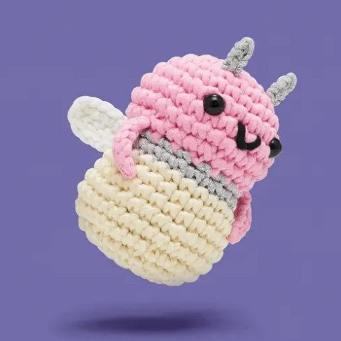 Miles the Firefly Crochet Kit |  | Safari Ltd®