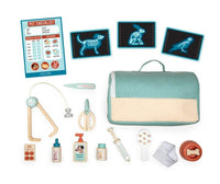 Tenderleaf Animal Rescue Vet Case |  | Safari Ltd®