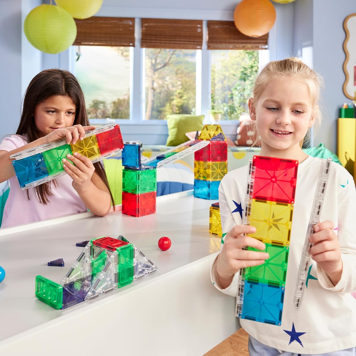 Magna-Tiles Rail Racers Deluxe 90 Pc Magnetic Building Set |  | Safari Ltd®