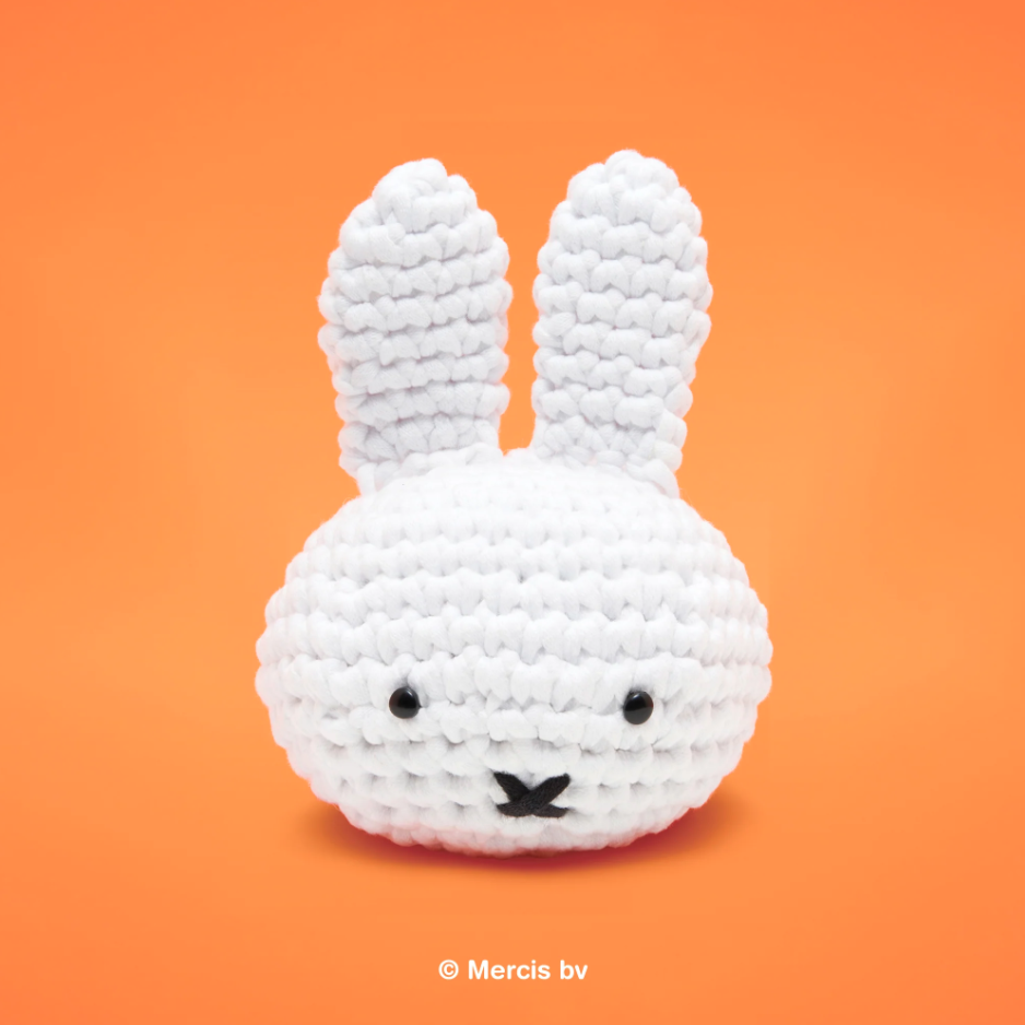 Miffy - Woobles Beginner Crochet Amigurumi Kit