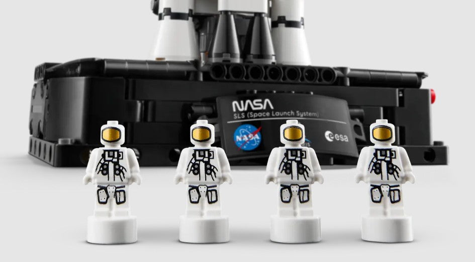 Lego NASA Artemis Space Launch System Rocket |  | Safari Ltd®