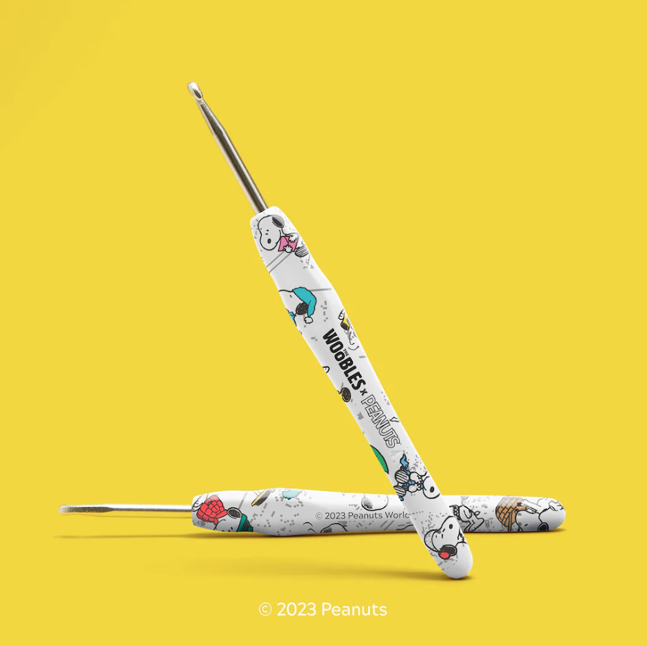 Snoopy - Woobles Beginner Crochet Amigurumi Kit