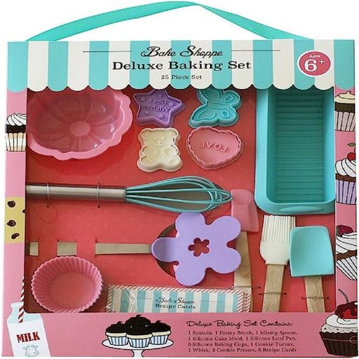 Bake Shoppe Deluxe Baking Set - Safari Ltd®
