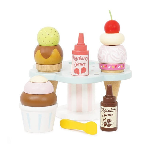 Carlo's Toy Ice Cream Stand - Safari Ltd®