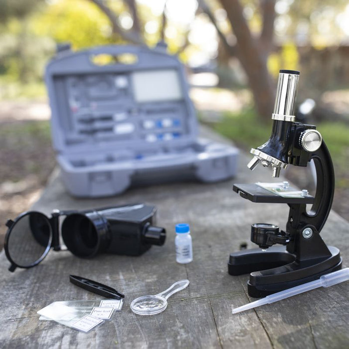 GeoSafari MicroPro 95-Piece Microscope Set - Safari Ltd®