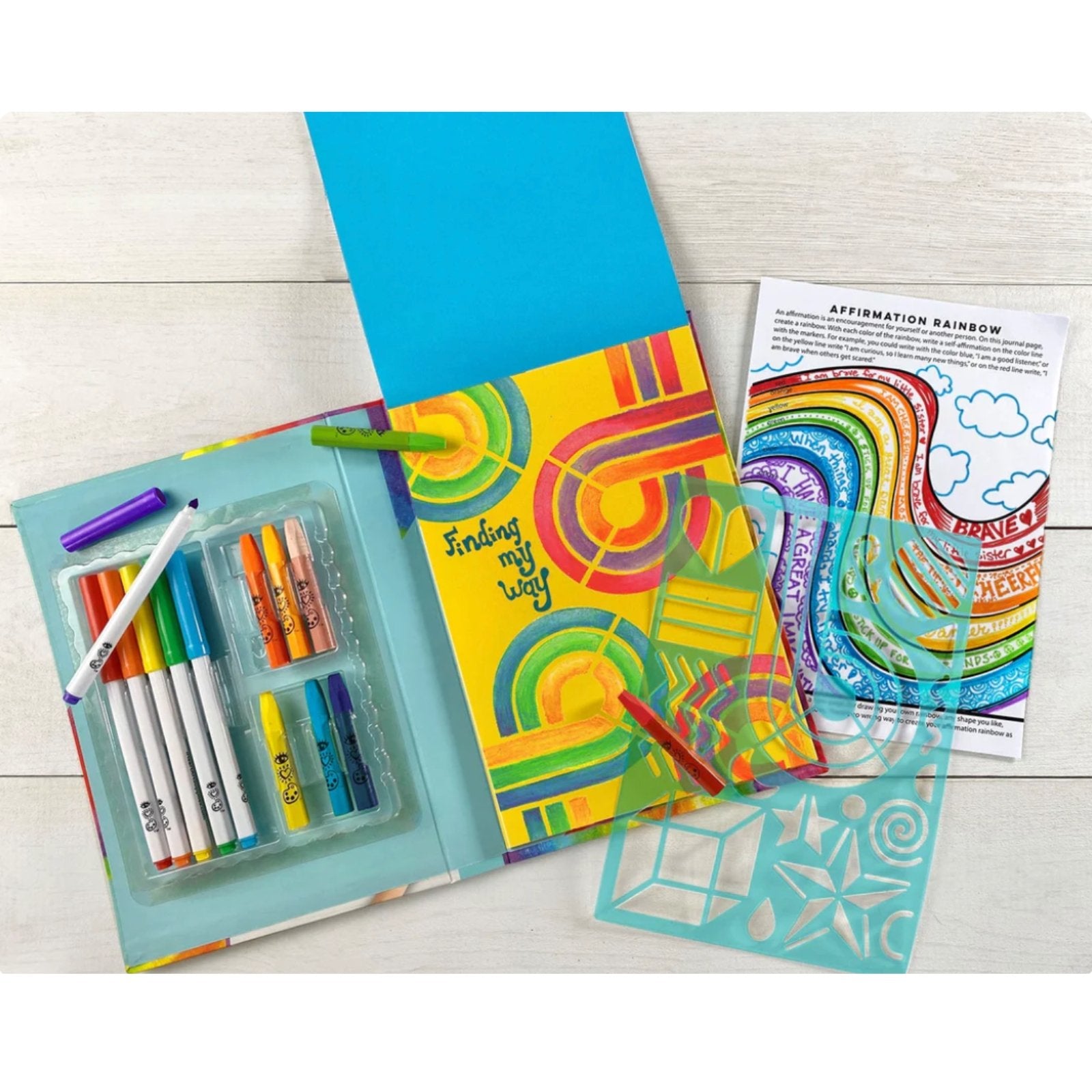 iHeartArt Art Journal - Color Harmony - Safari Ltd®