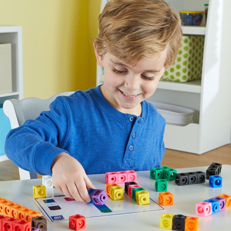 MathLink Cubes Early Math Starter Set | Safari Ltd®