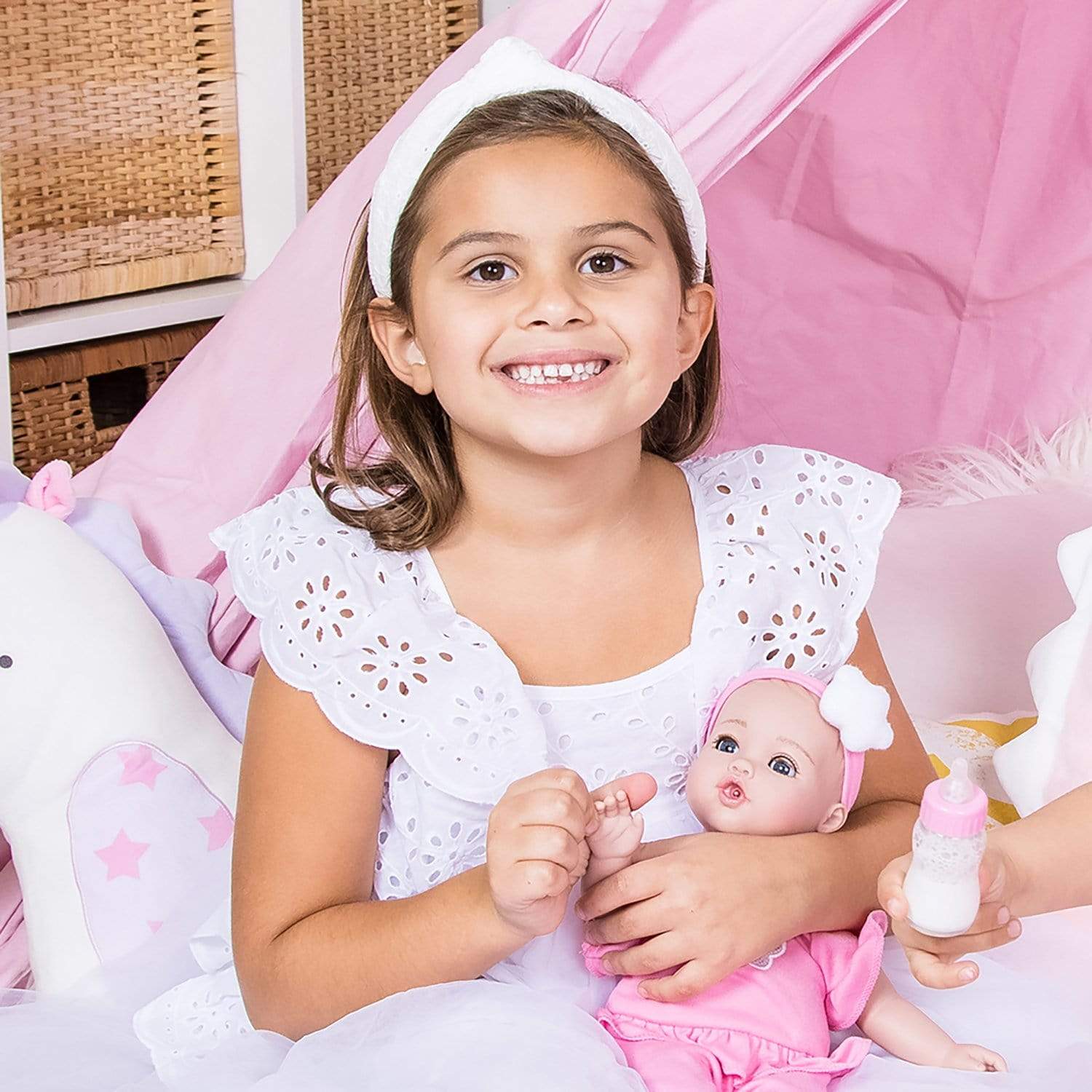 NurtureTime Baby - Soft Pink | Safari Ltd®
