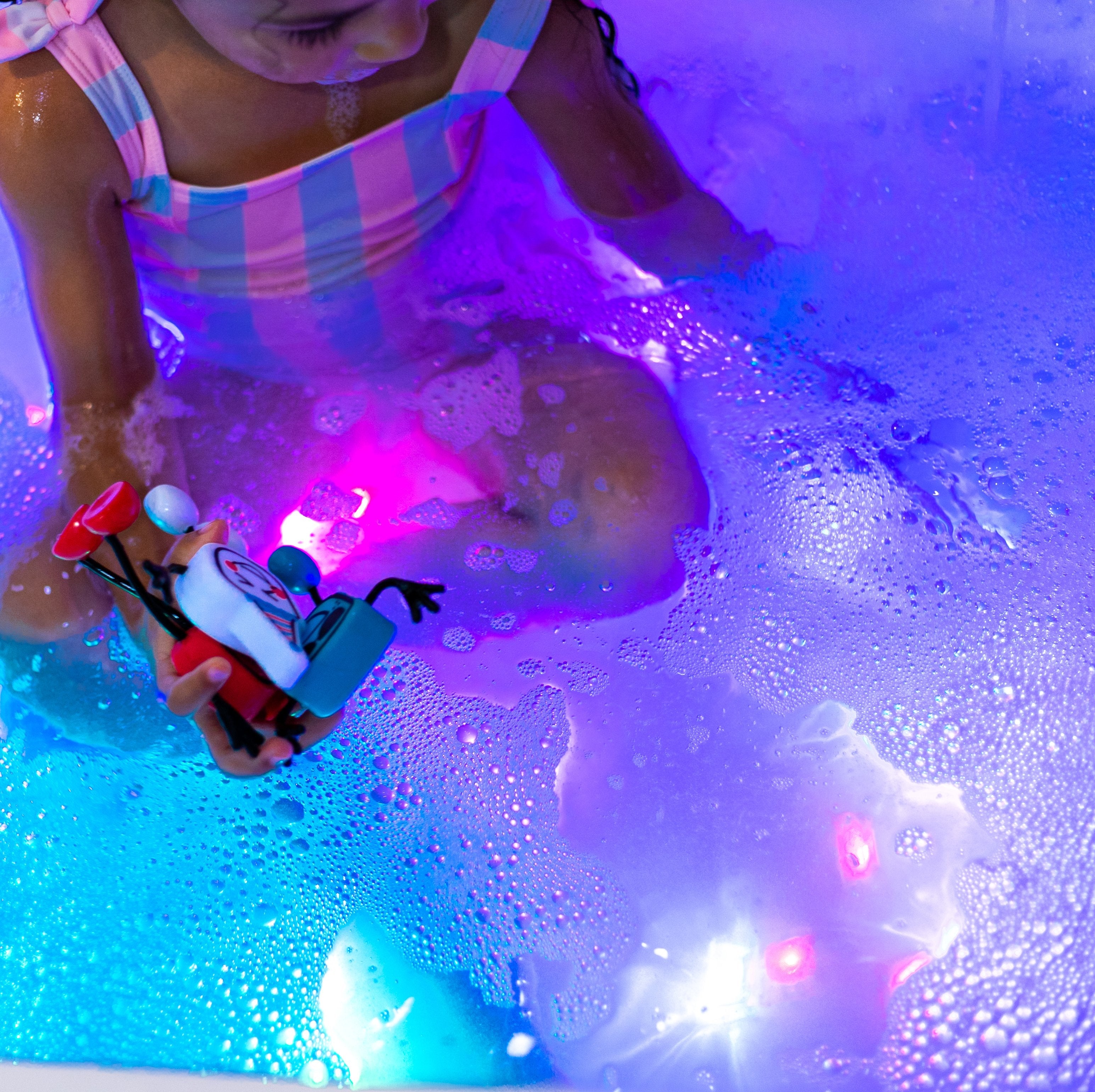 Party Pal - Glo Pals 4-Pack Multicolored Light Up Cubes - Safari Ltd®