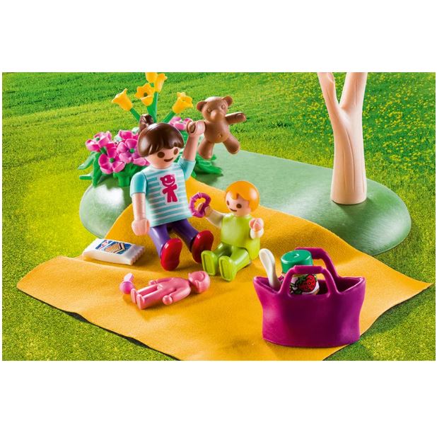 Playmobil Family Picnic Carry Case - Safari Ltd®