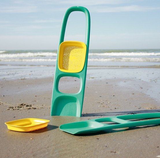 Quut Scoppi - Kids Shovel with an easy-grip handle | Cherry - Safari Ltd®