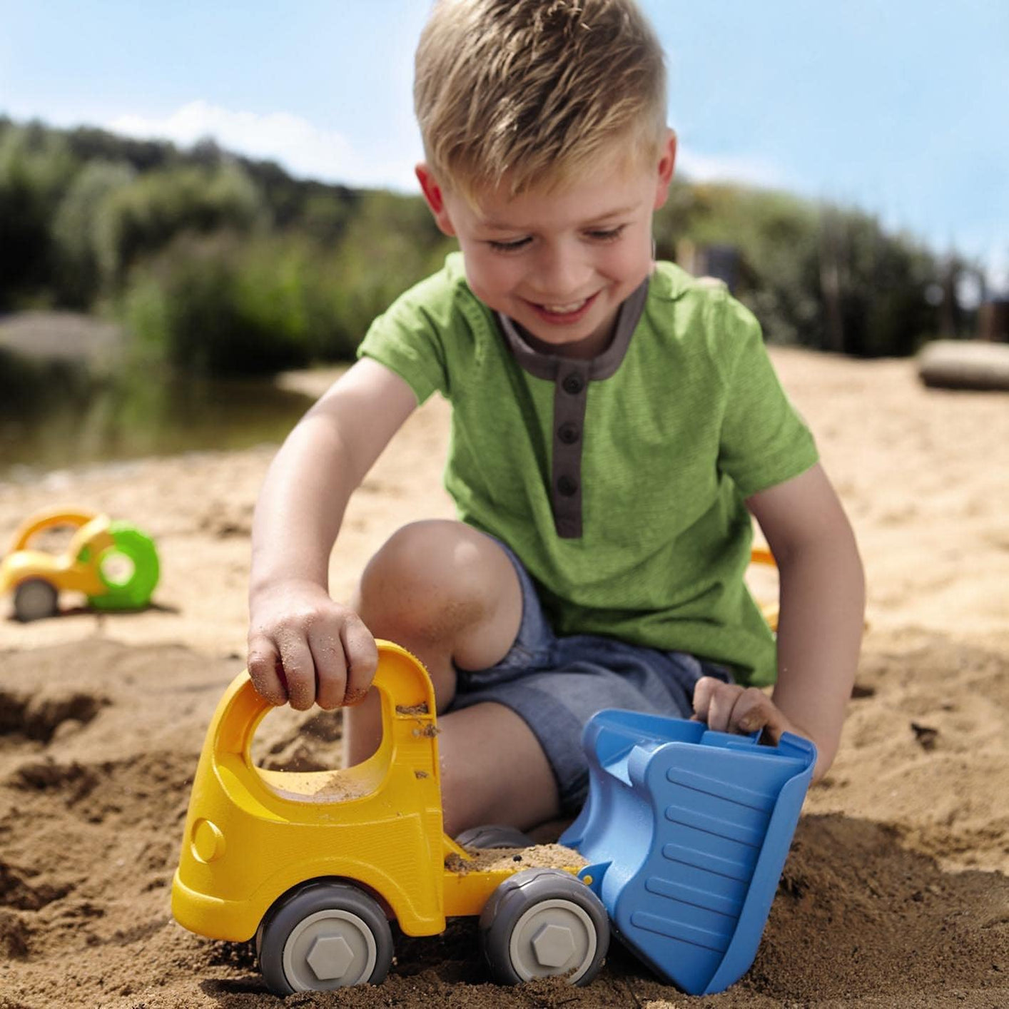 Sand Dump Truck Educational Toys Safari Ltd®