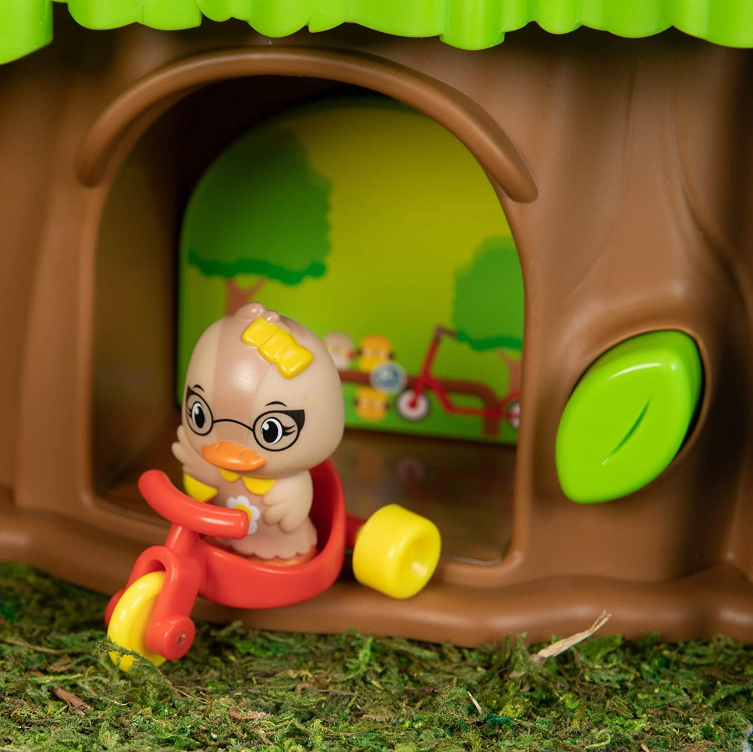 Timber Tots Schoolhouse Fat Brain Toys Safari Ltd®