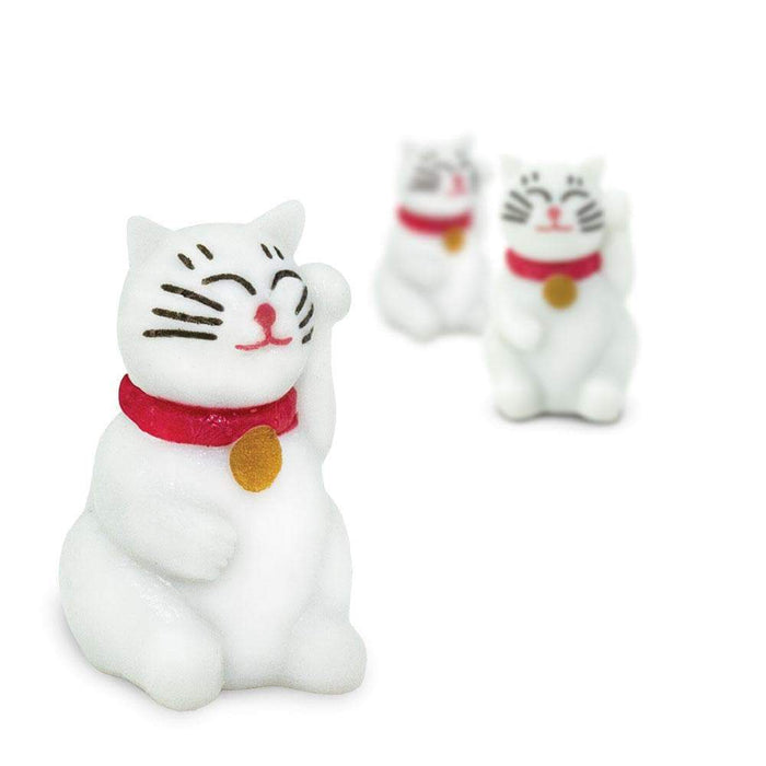 Waving Cats - 192 pcs - Good Luck Minis | Montessori Toys | Safari Ltd.